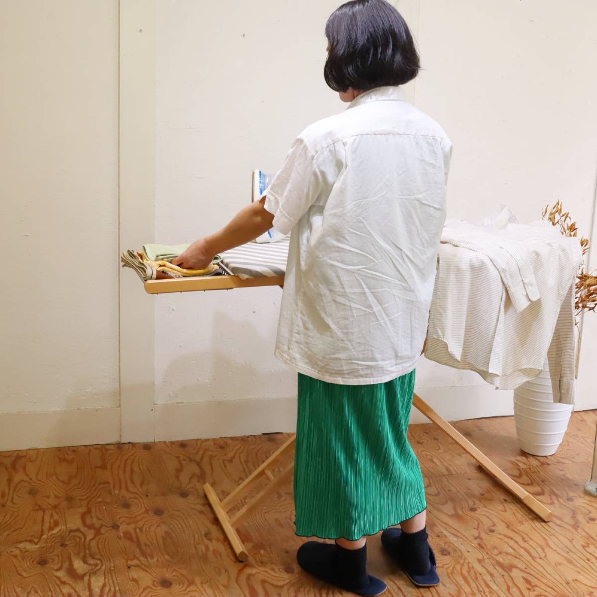 アリス / aris アイロン台 スタンド式大型アイロン台 住宅展示場展示品