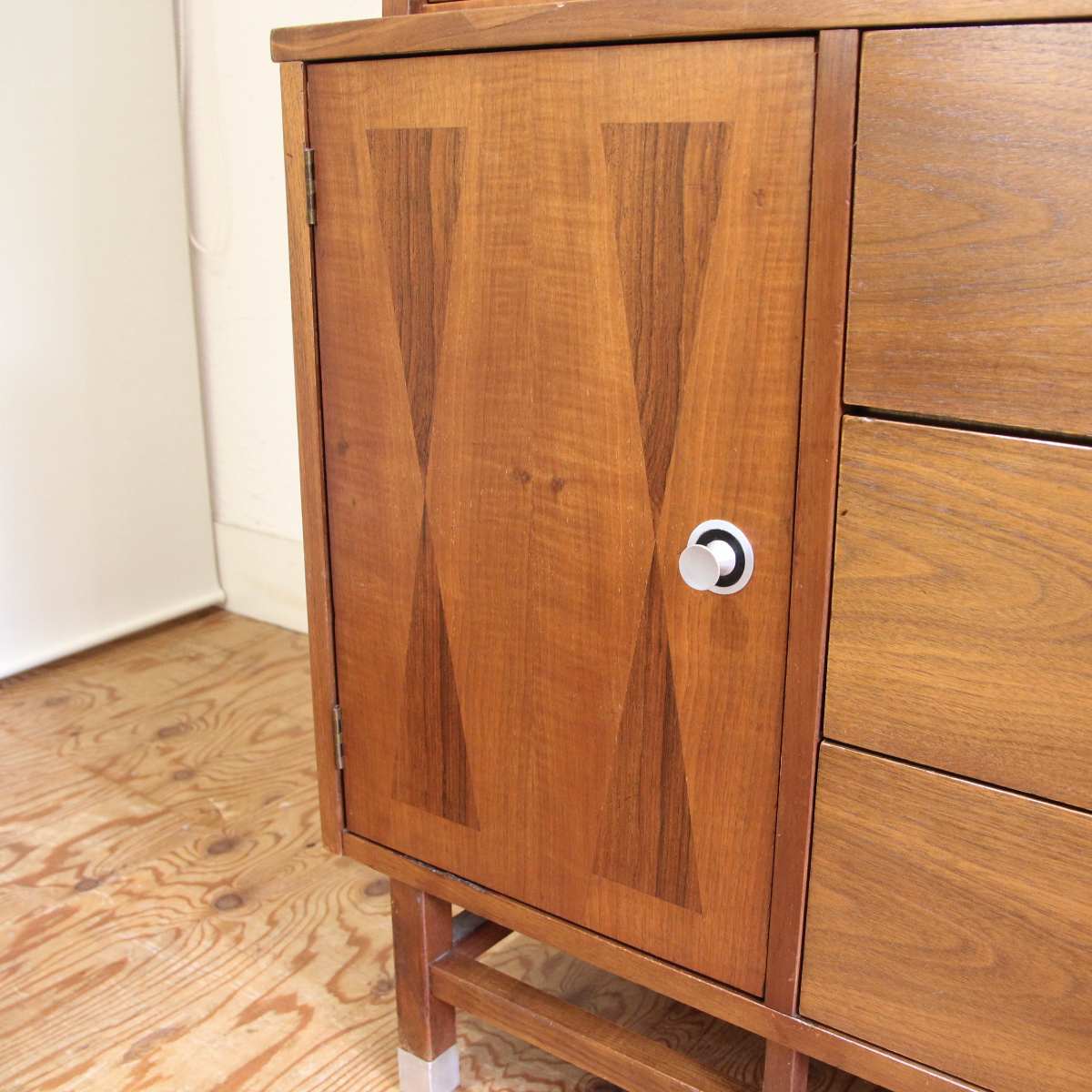 スタンレー社 / STANLY カップボード  飾り棚 ミッドセンチュリー  アメリカンヴィンテージ