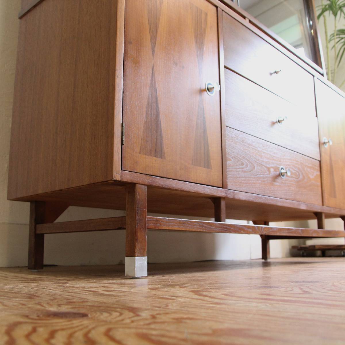 スタンレー社 / STANLY カップボード  飾り棚 ミッドセンチュリー  アメリカンヴィンテージ