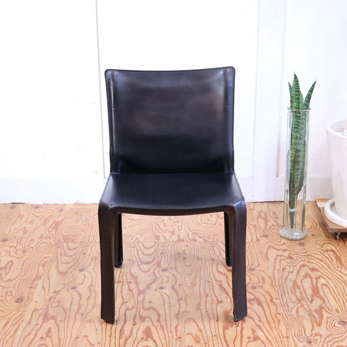 カッシーナ / Cassina キャブ アームレスチェア 412 CAB 黒 ブラック 