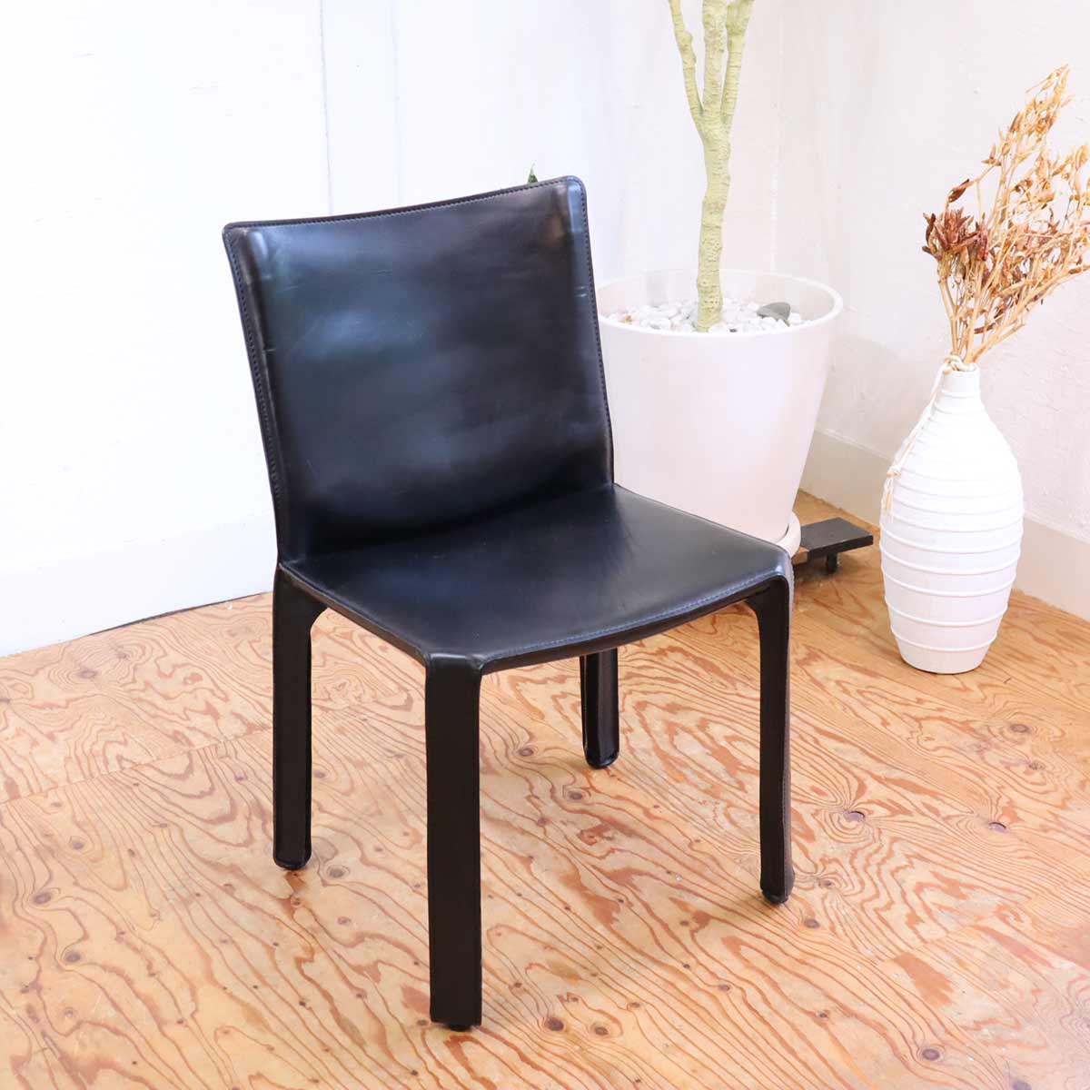 カッシーナ / Cassina キャブ アームレスチェア 412 CAB 黒 ブラック 