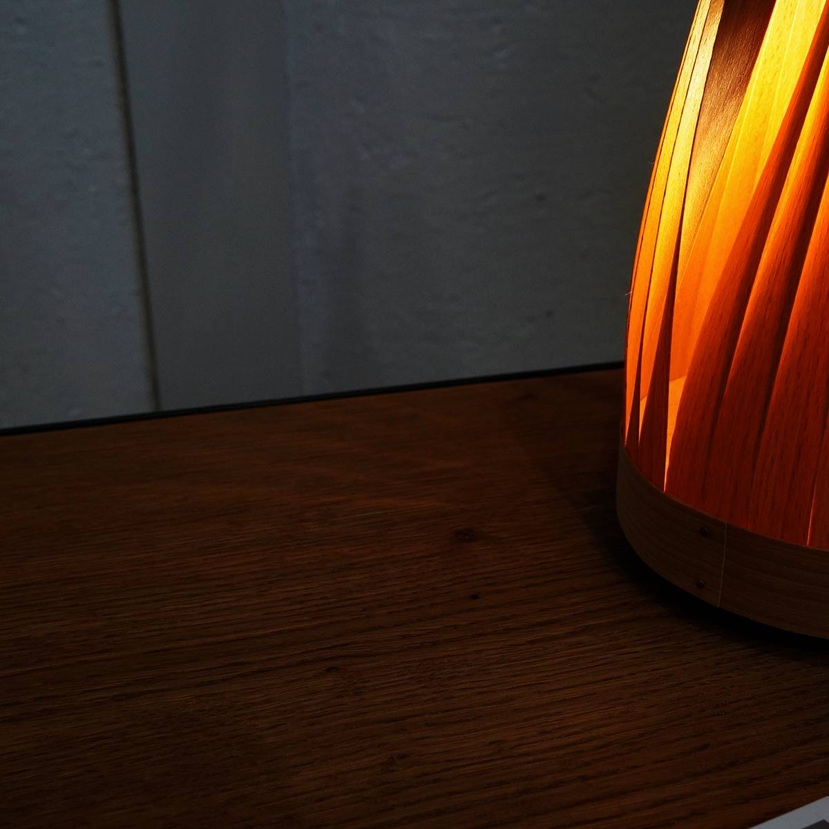 アトリエリベロ / Atelier Libero こもれび komorebi  tsi-1 テーブルランプ 間接照明 木の照明  展示品