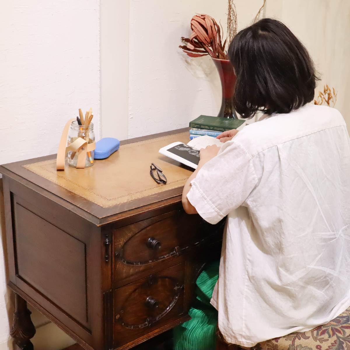 英国アンティーク デスク 書斎机 オーク 本革  アンティーク