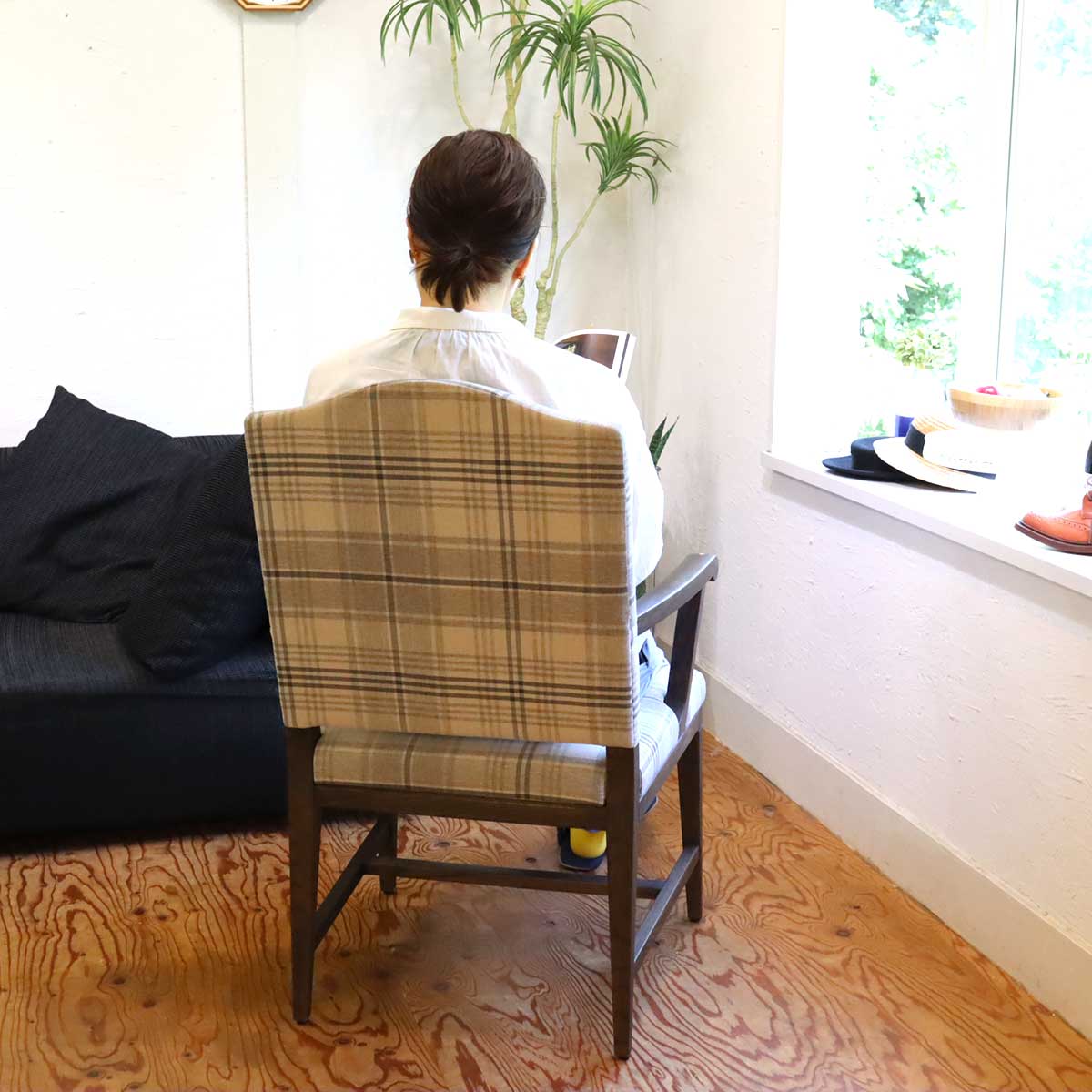 エーディーコア / AD CORE ネオクラシコ アームチェア ダイニングチェア キャメルバックチェア 【1】 展示品