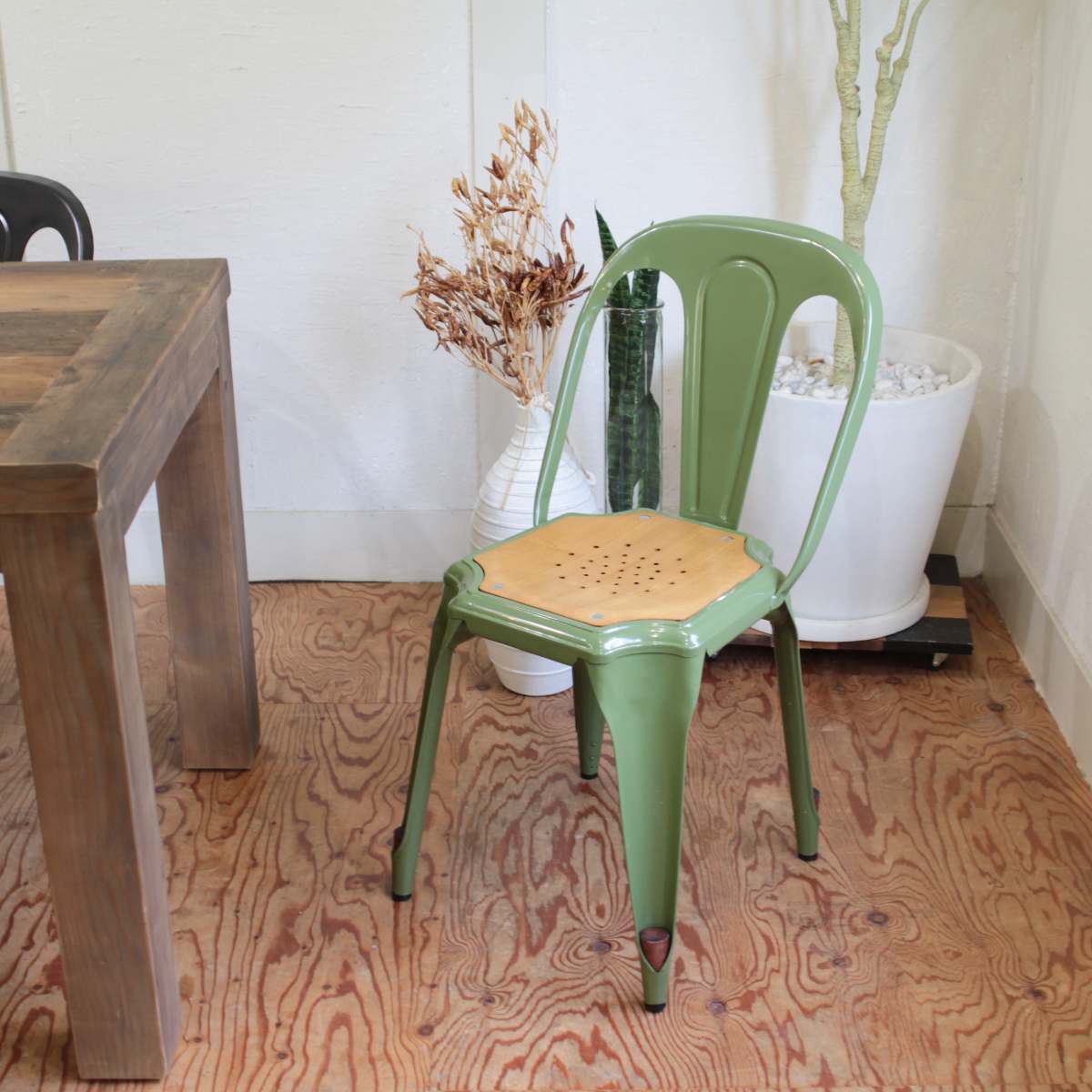 クラッシュゲート /  CRASH GATE ノットアンティークス マルチプルズⅡチェア スチール椅子  グリーン 中古