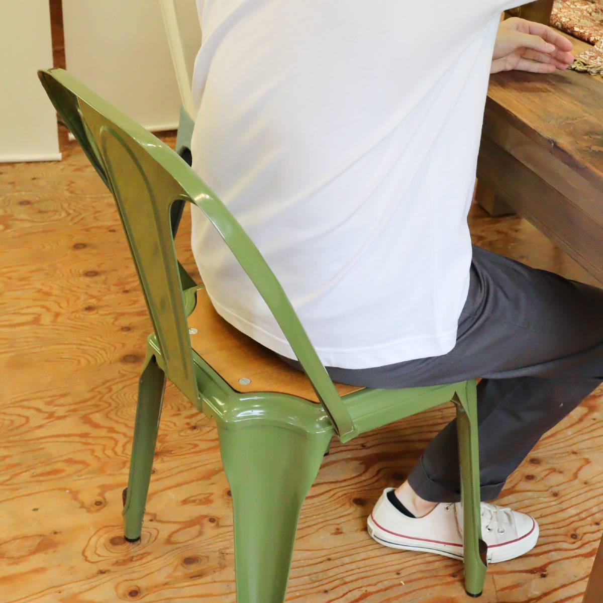 クラッシュゲート /  CRASH GATE ノットアンティークス マルチプルズⅡチェア スチール椅子  グリーン 中古