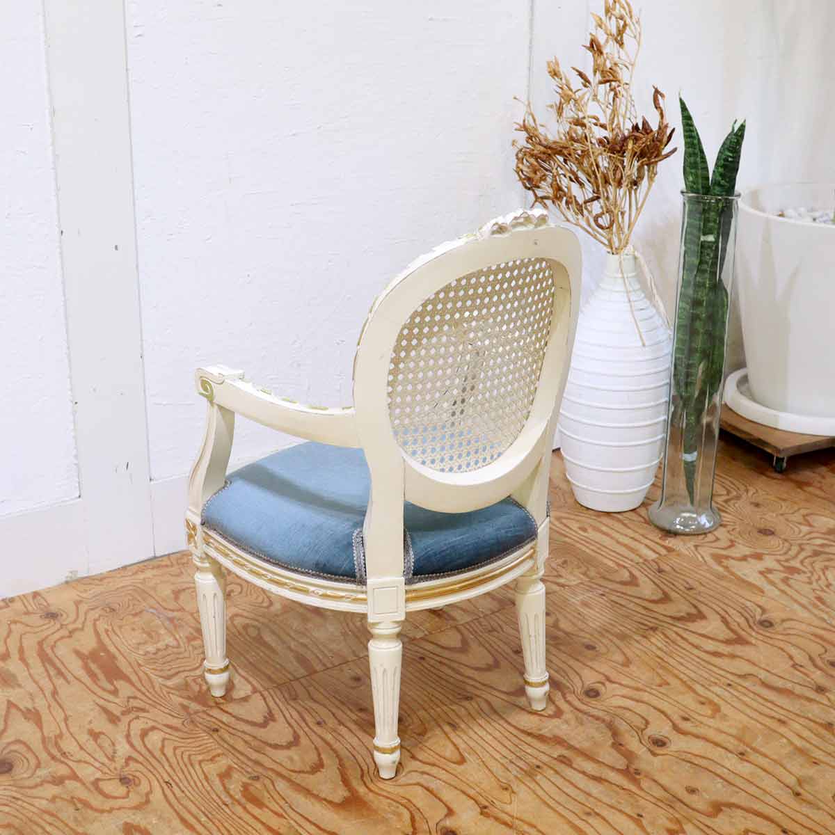 クラシカル キッズチェア 子供椅子 アンティーク調 ホワイト 中古