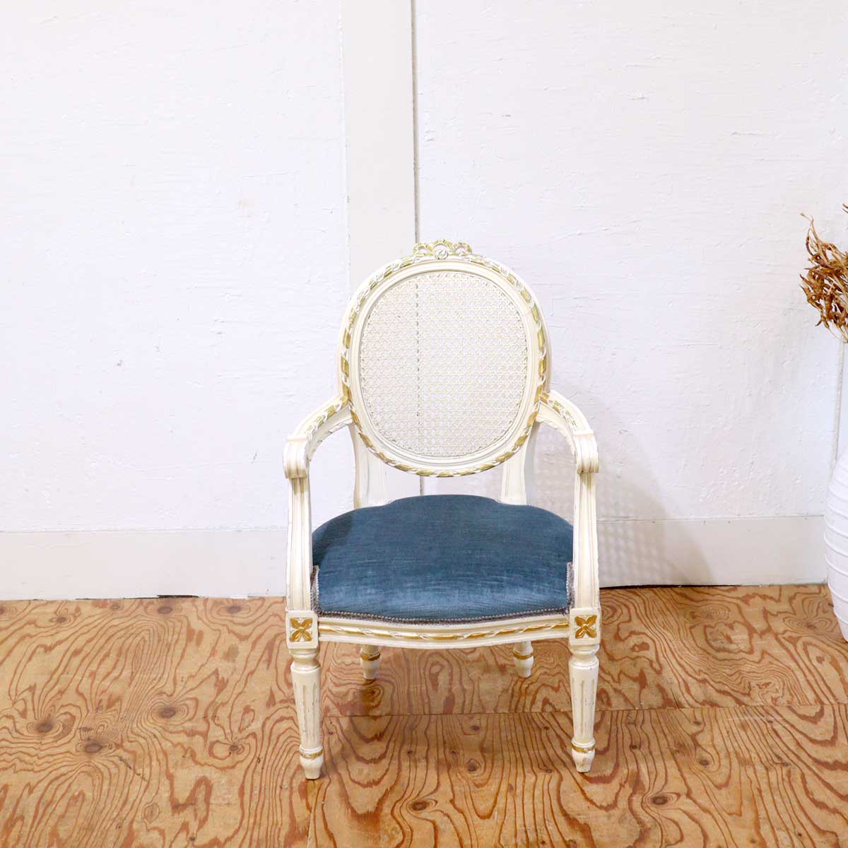 クラシカル キッズチェア 子供椅子 アンティーク調 ホワイト 中古