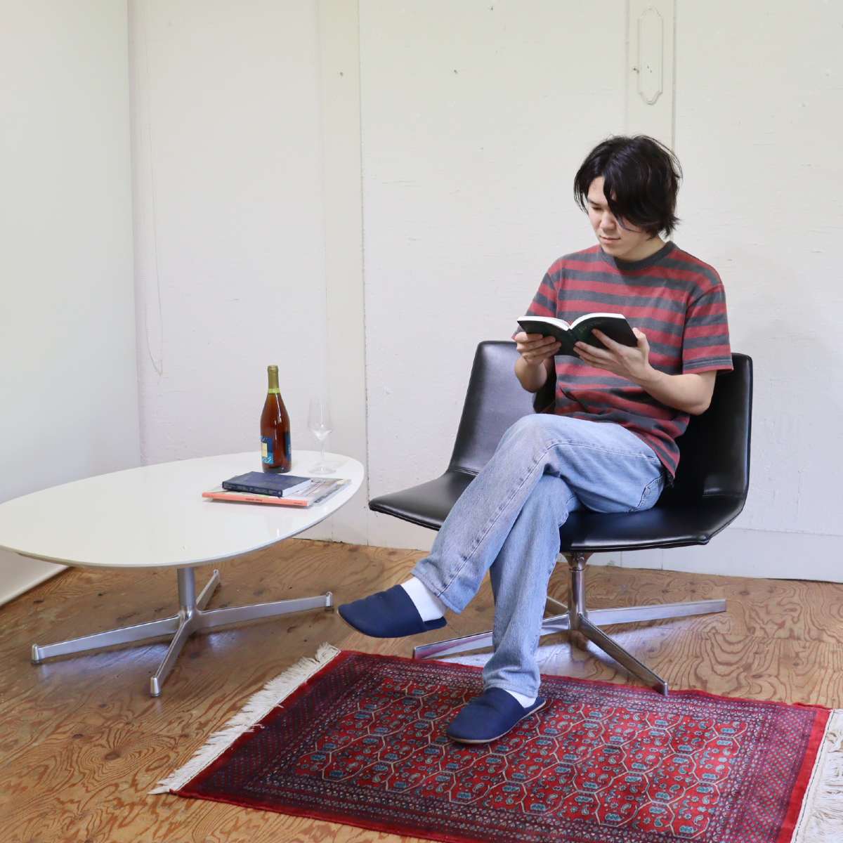 アルペール / arper カティファ80ラウンジチェア 回転ベース 本革 ブラック 4本脚 リエヴォレ・アルテール・モリーナ イタリア 中古