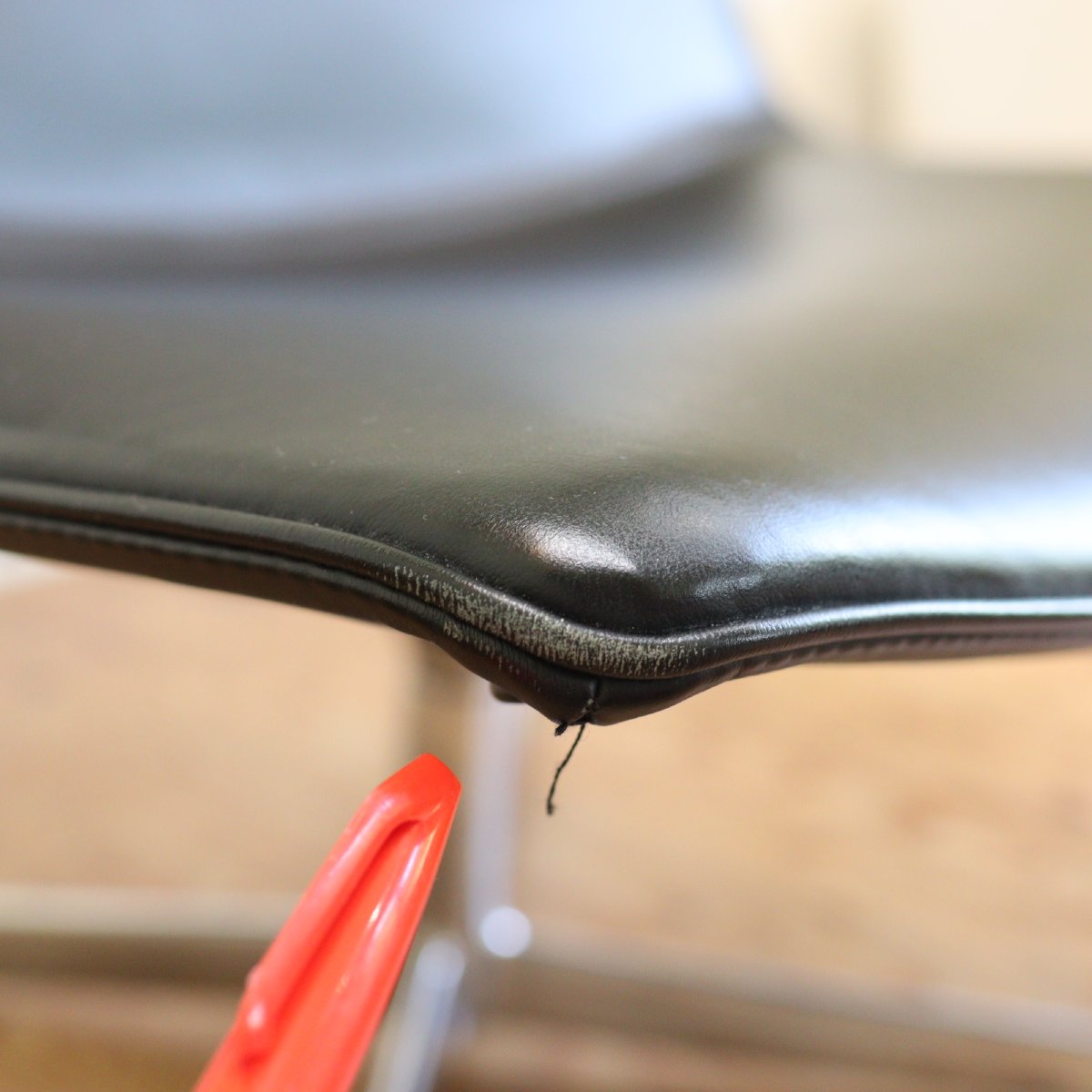 アルペール / arper カティファ80ラウンジチェア 回転ベース 本革 ブラック 4本脚 リエヴォレ・アルテール・モリーナ イタリア 中古