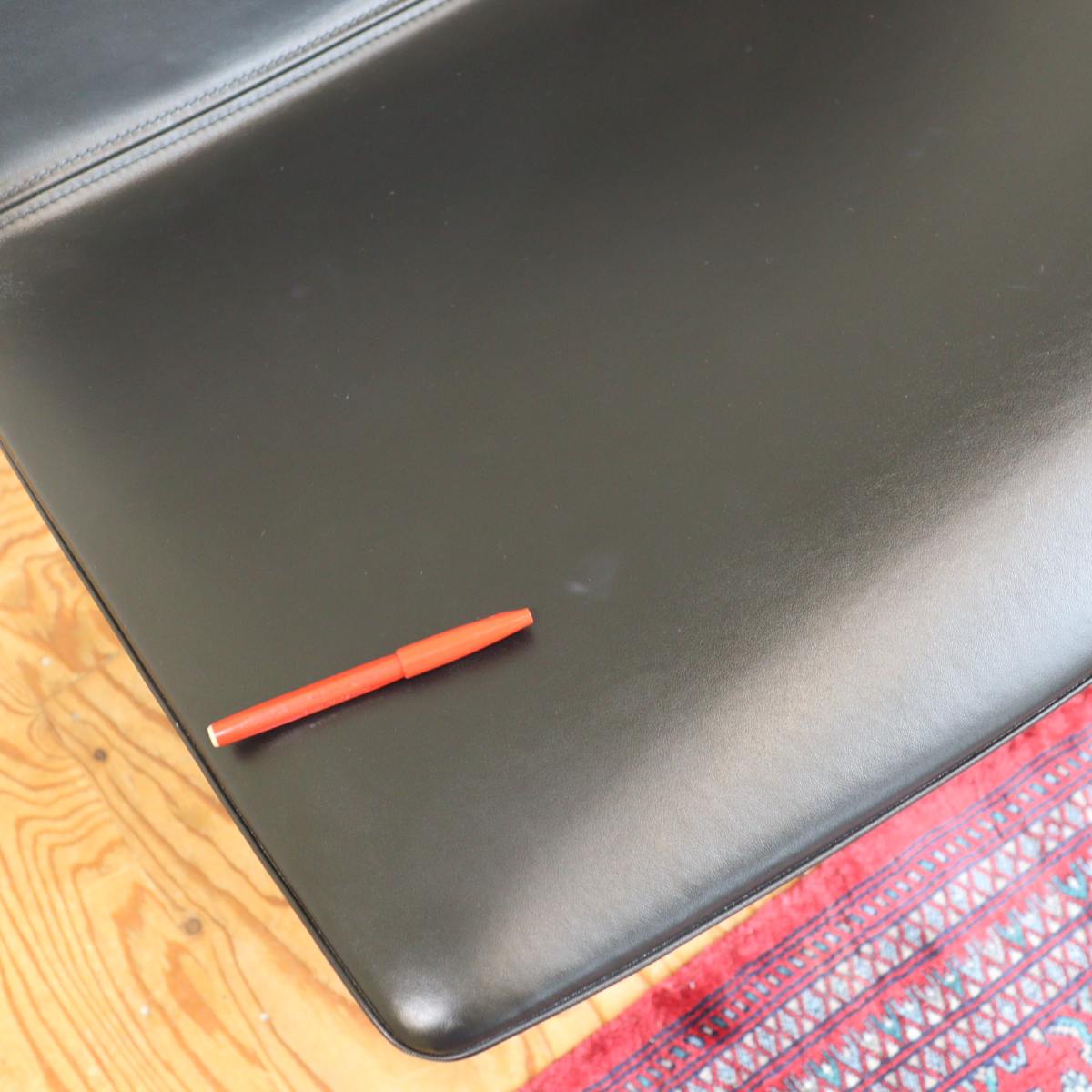 アルペール / arper カティファ80ラウンジチェア 回転ベース 本革 ブラック 4本脚 リエヴォレ・アルテール・モリーナ イタリア 中古