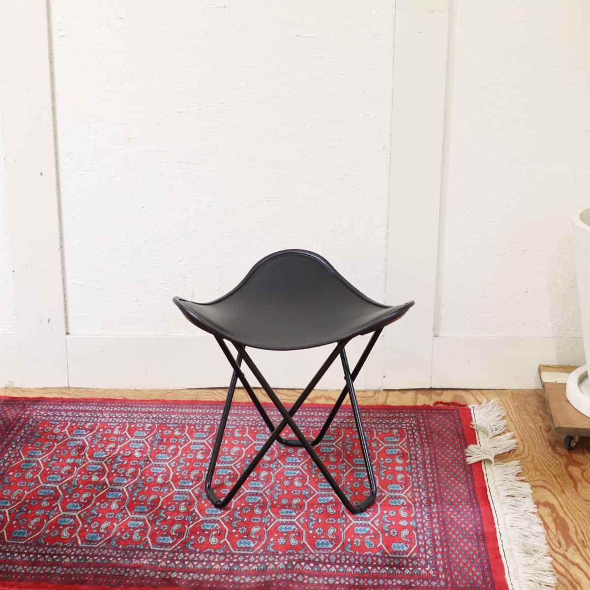 ブラックレザースツール オットマン 中古