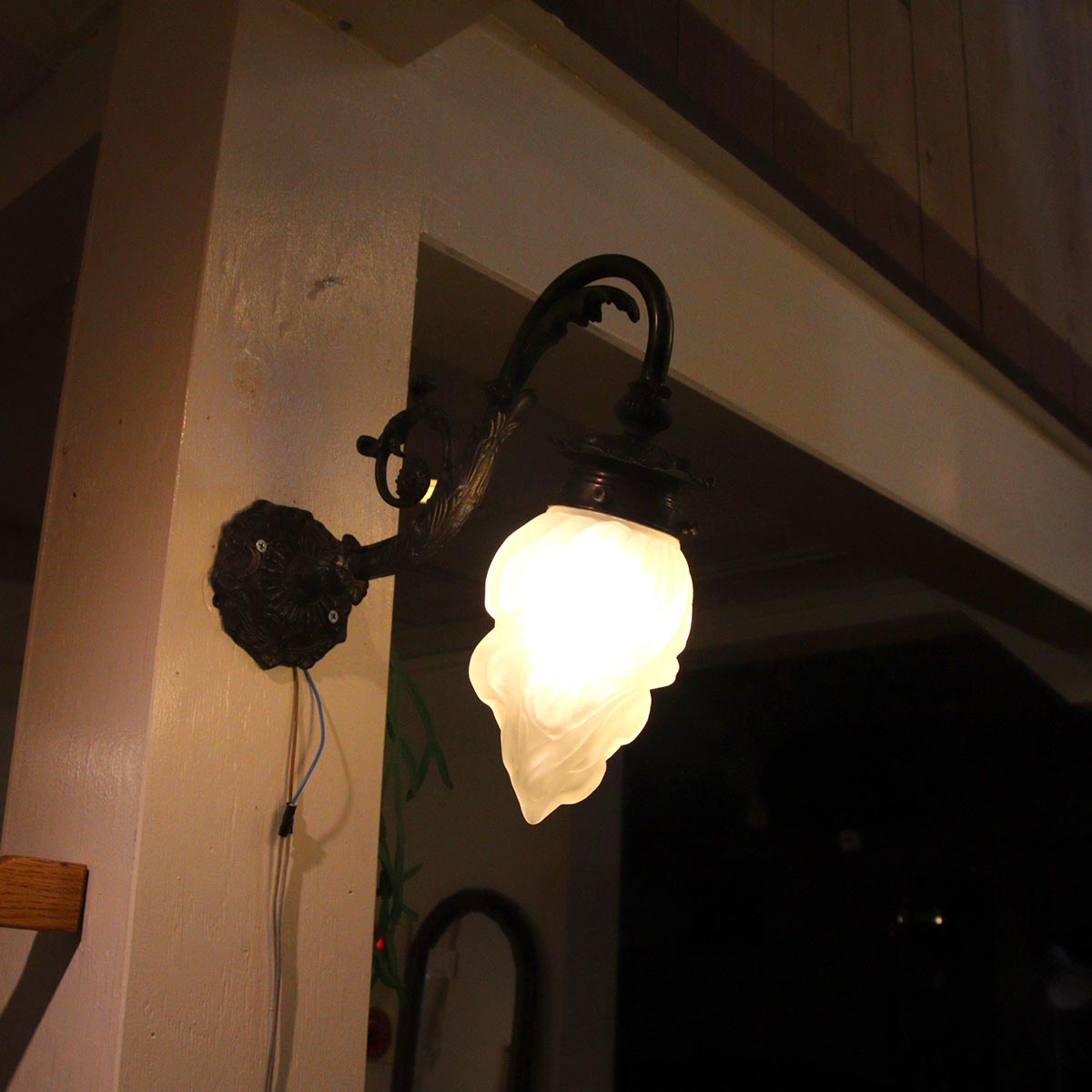クラシックなウォールランプ アールヌーボー 間接照明 壁付けライト 中古
