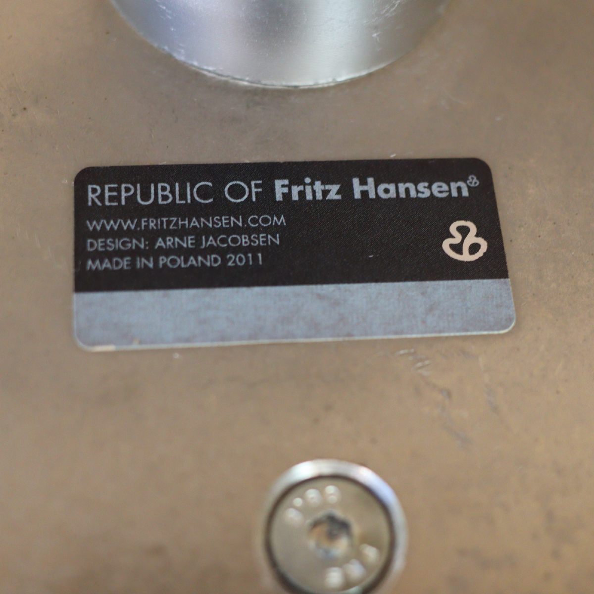 フリッツハンセン / FRITZ HANSEN スワンチェア / SWAN グリーン アルネ・ヤコブセン 北欧デンマーク 張替え済 中古