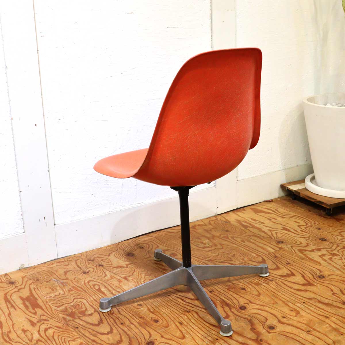 サイドシェルチェア コントラクトベース チャールズ&レイ・イームズ  中古