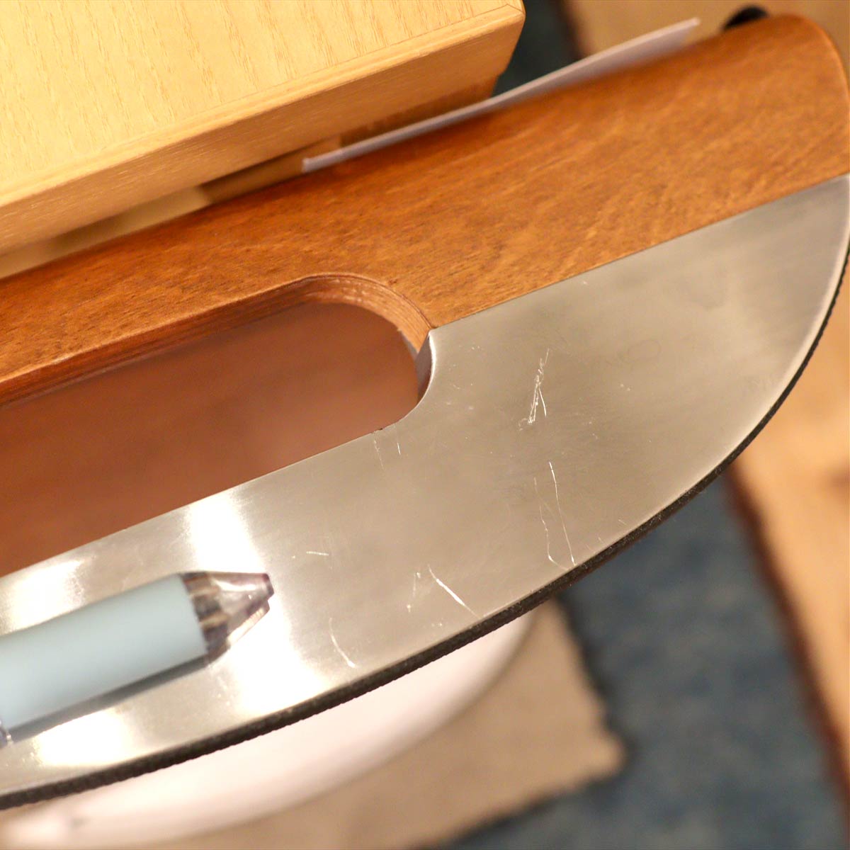 ヒューマンスケール / Humanscale フットレスト FR500 中古