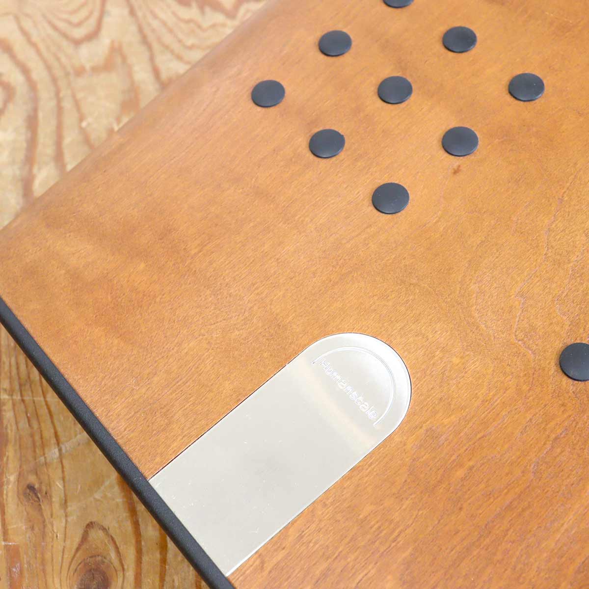 ヒューマンスケール / Humanscale フットレスト FR500 中古