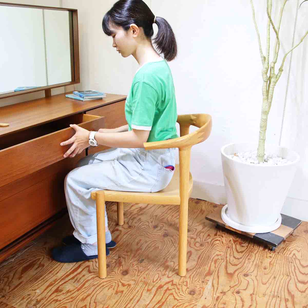 カグラ / 家具蔵 ナラ無垢材 アームチェア アルコⅡ 柾目 中古