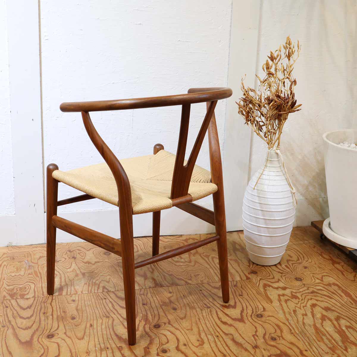 カールハンセン&サン / Carl Hansen & Søn Yチェア CH24 【1】ハンスJ.ウェグナー ウォールナット ナチュラルペーパーコード クッション付き 中古