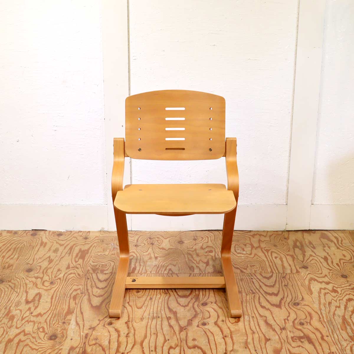 フォルミオ / Formio チェア 阿久津雄一 キッズチェア 子供椅子 中古