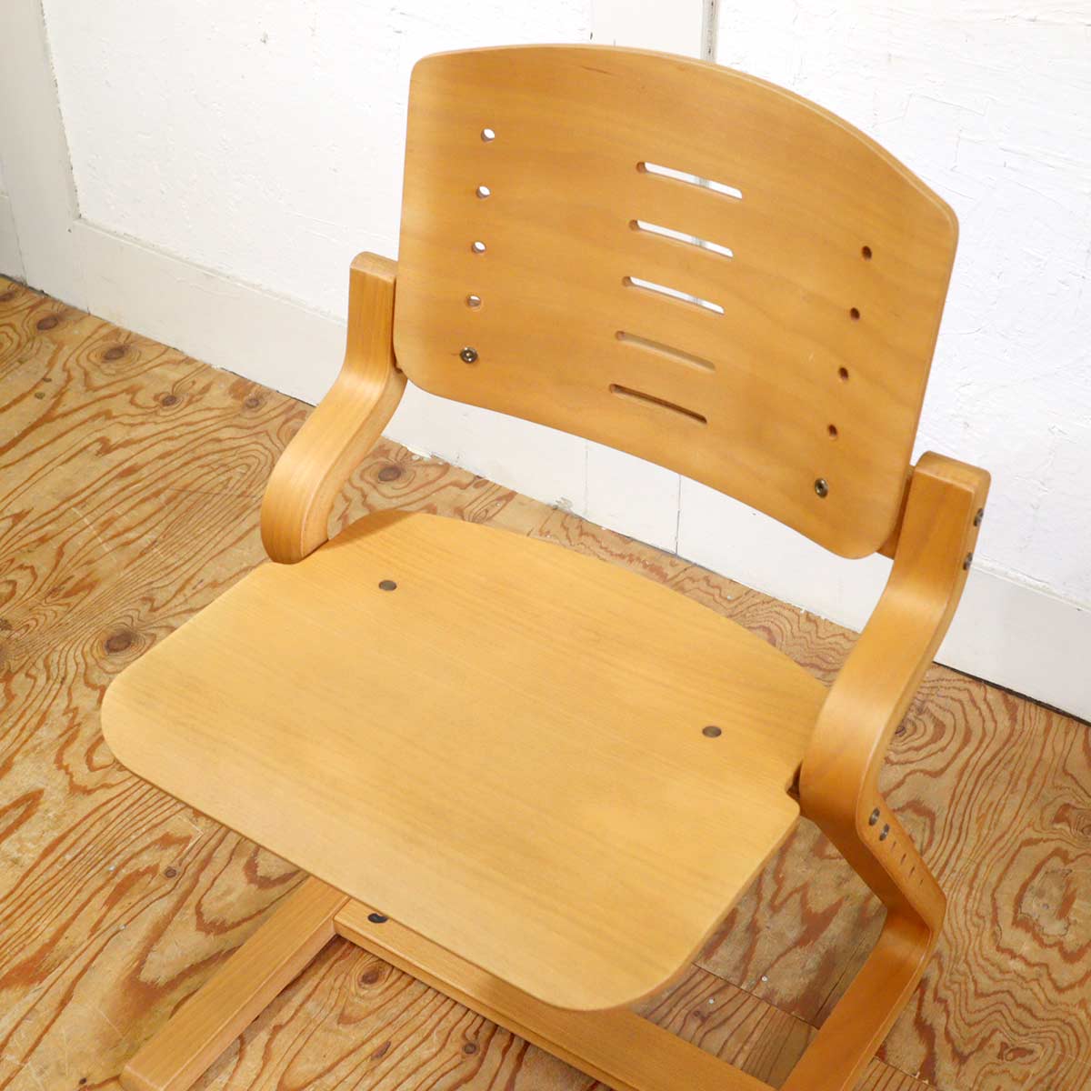 フォルミオ / Formio チェア 阿久津雄一 キッズチェア 子供椅子 中古