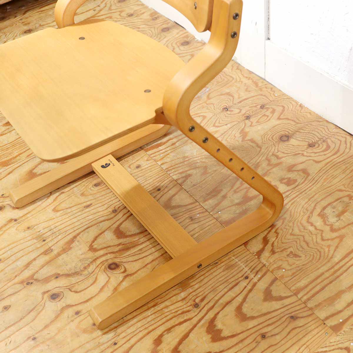 フォルミオ / Formio チェア 阿久津雄一 キッズチェア 子供椅子 中古