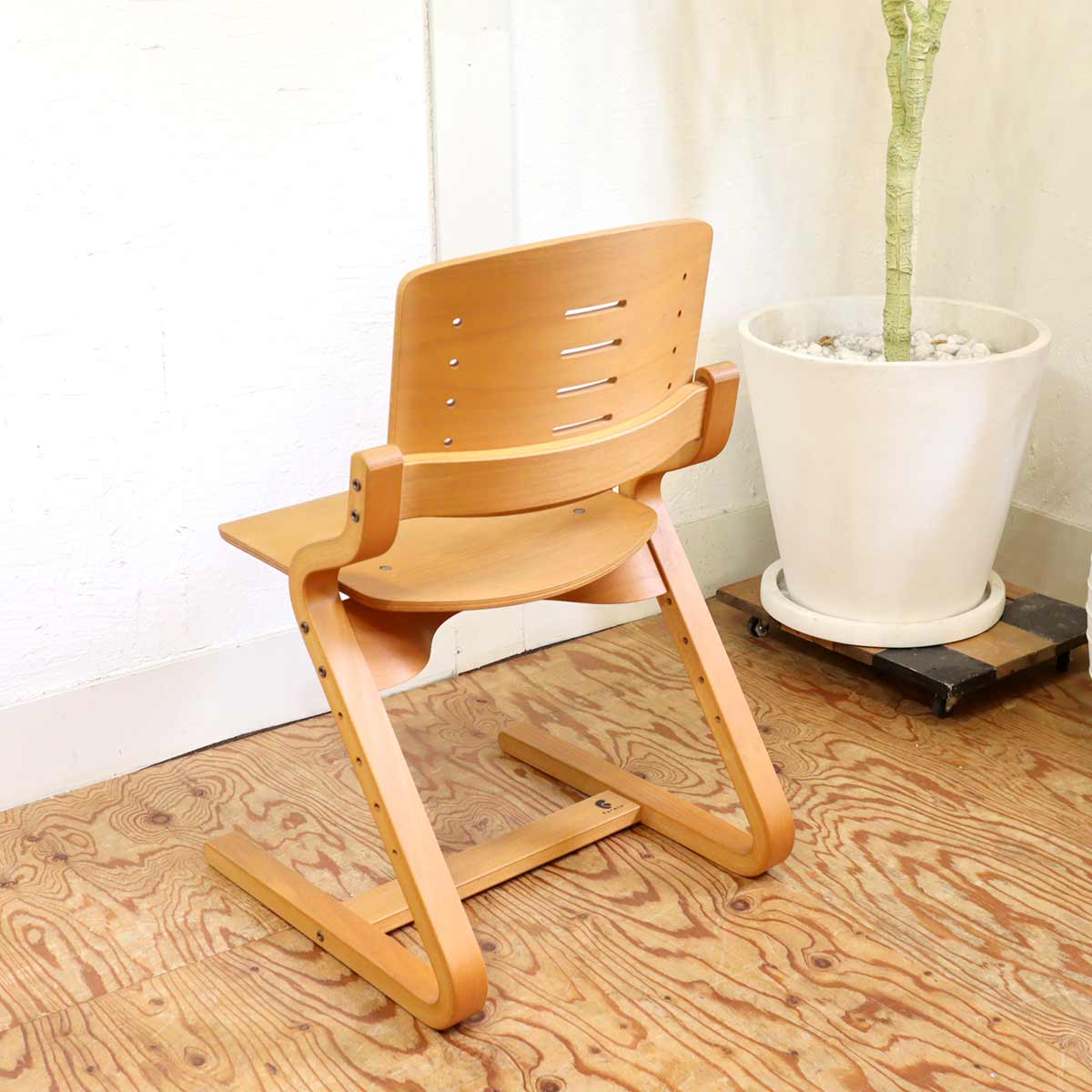 フォルミオ / Formio チェア 阿久津雄一 キッズチェア 子供椅子 中古