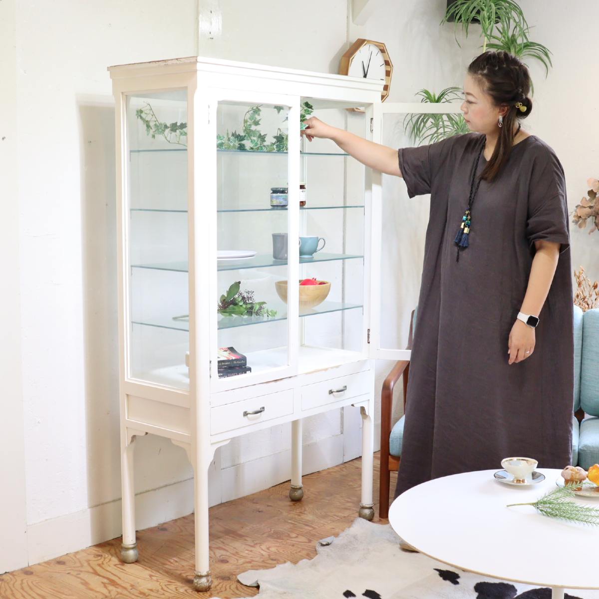 ケビント 医療棚 コレクションボード 飾り棚 キャビネット ホワイト レトロ アンティーク