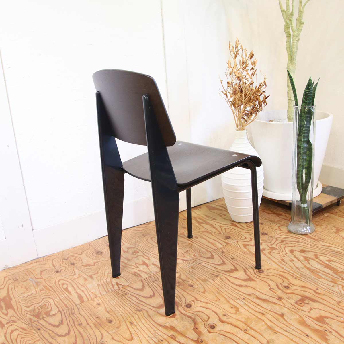 ヴィトラ / Vitra スタンダード / Standard チェア ジャン・プルーヴェ ダークオーク 展示品