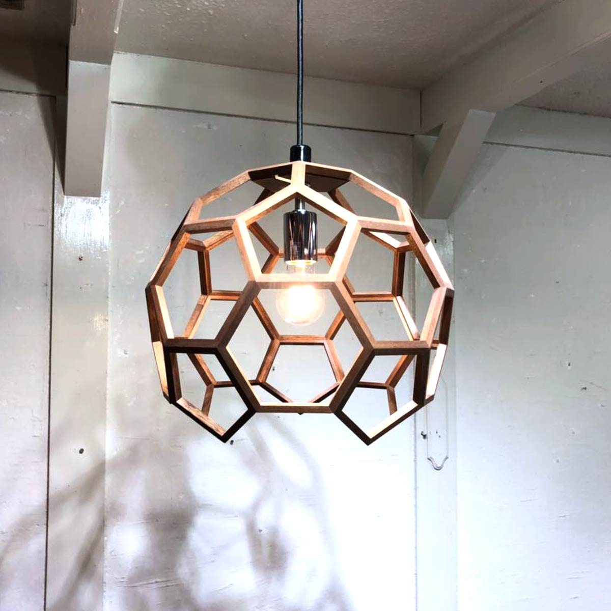 ヘキサゴン ペンダントライト ウッドフレーム 木製天井照明 中古