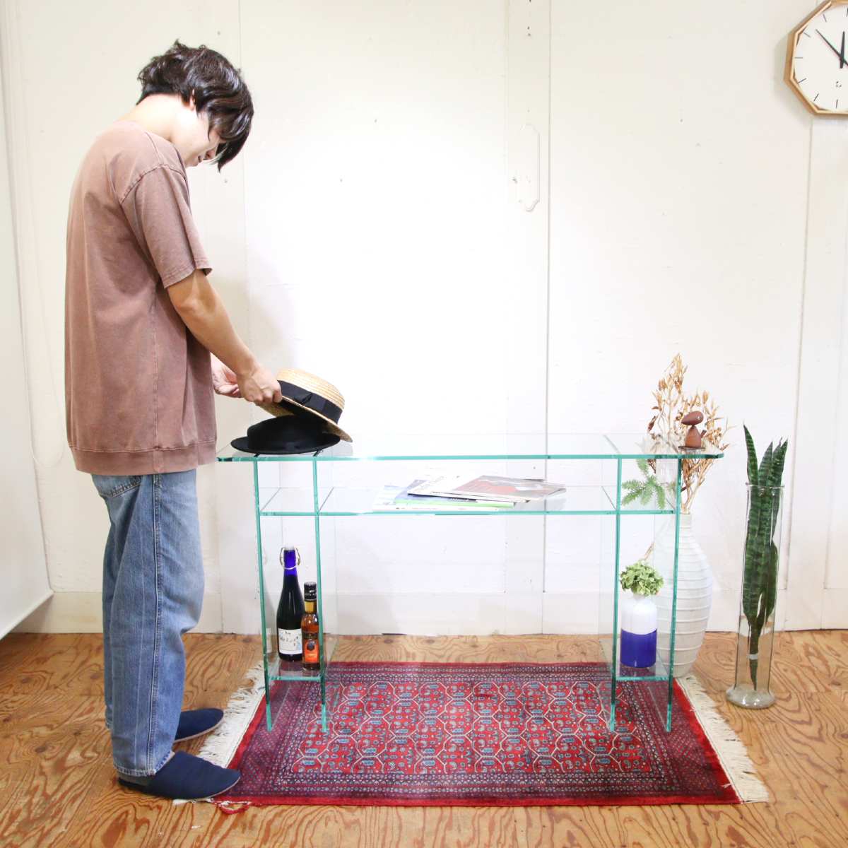 ガラス製コンソールテーブル 飾り棚 ディスプレイ棚 モダン 展示品