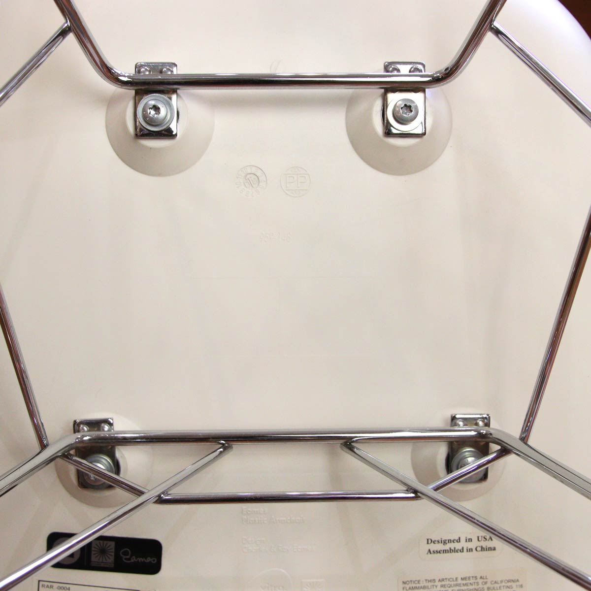 ハーマンミラー / Herman Miller イームズ プラスチックシェル アームシェル ロッカーベース 中古