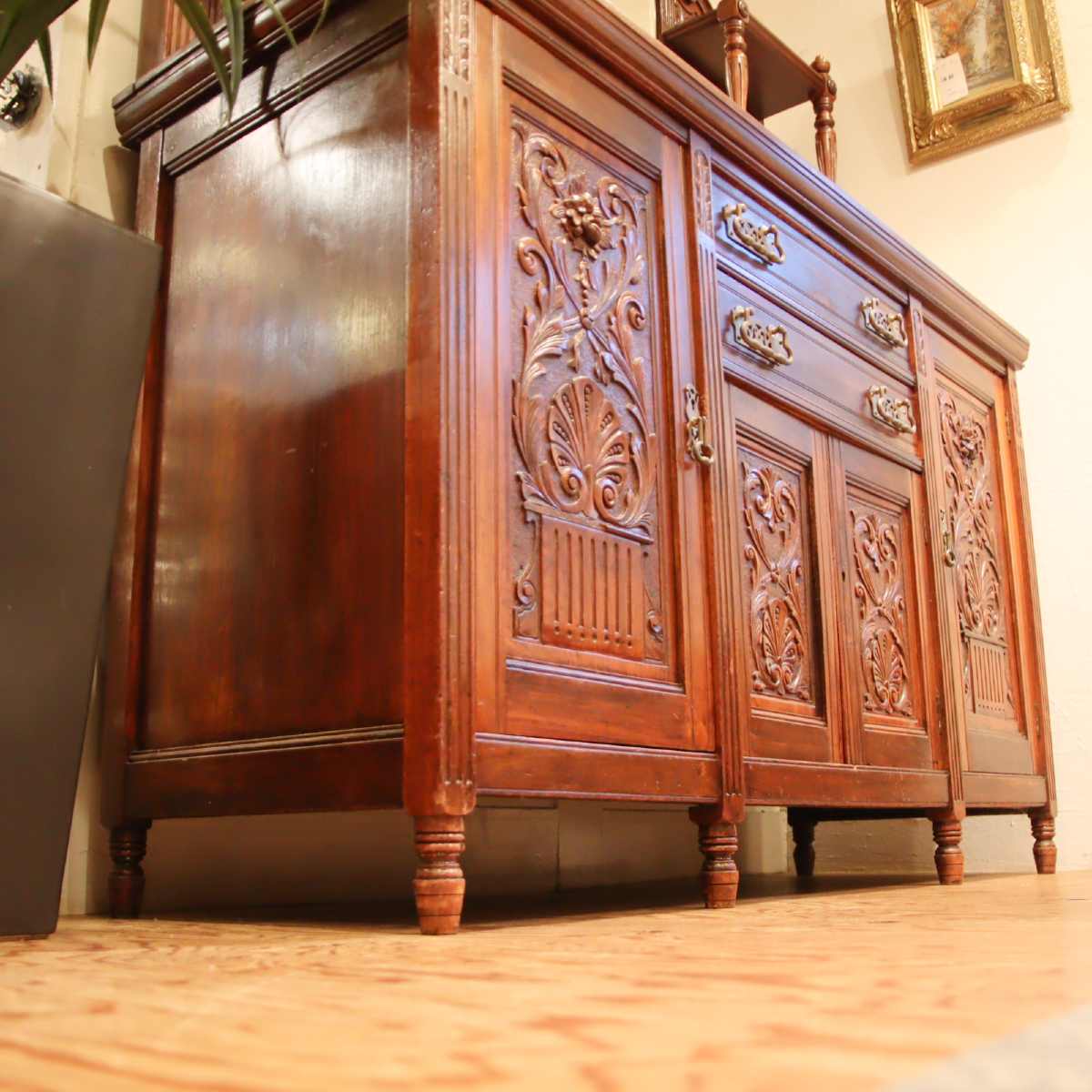 ミラー付きバッフェ 飾り棚 クラシカル収納棚 ヴィンテージ