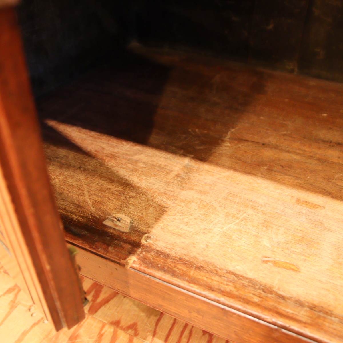 ミラー付きバッフェ 飾り棚 クラシカル収納棚 ヴィンテージ