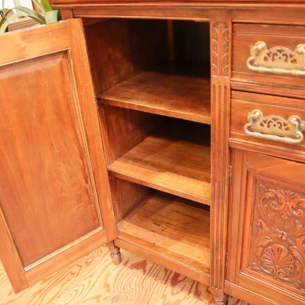 ミラー付きバッフェ 飾り棚 クラシカル収納棚 ヴィンテージ