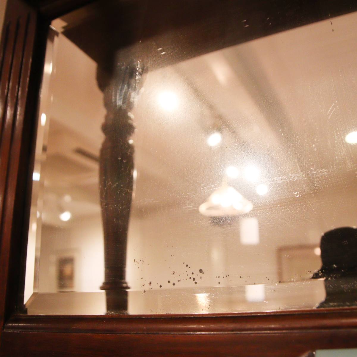 ミラー付きバッフェ 飾り棚 クラシカル収納棚 ヴィンテージ