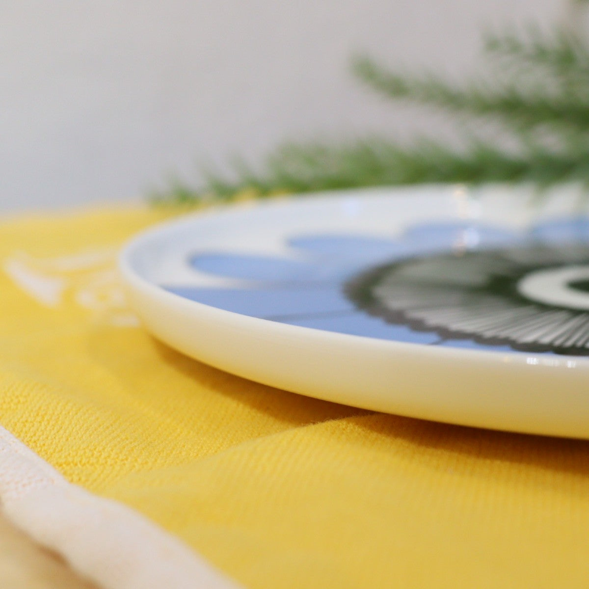 マリメッコ / marimekko ケスティト / KESTIT 20㎝プレート 丸皿 ブルー 中古