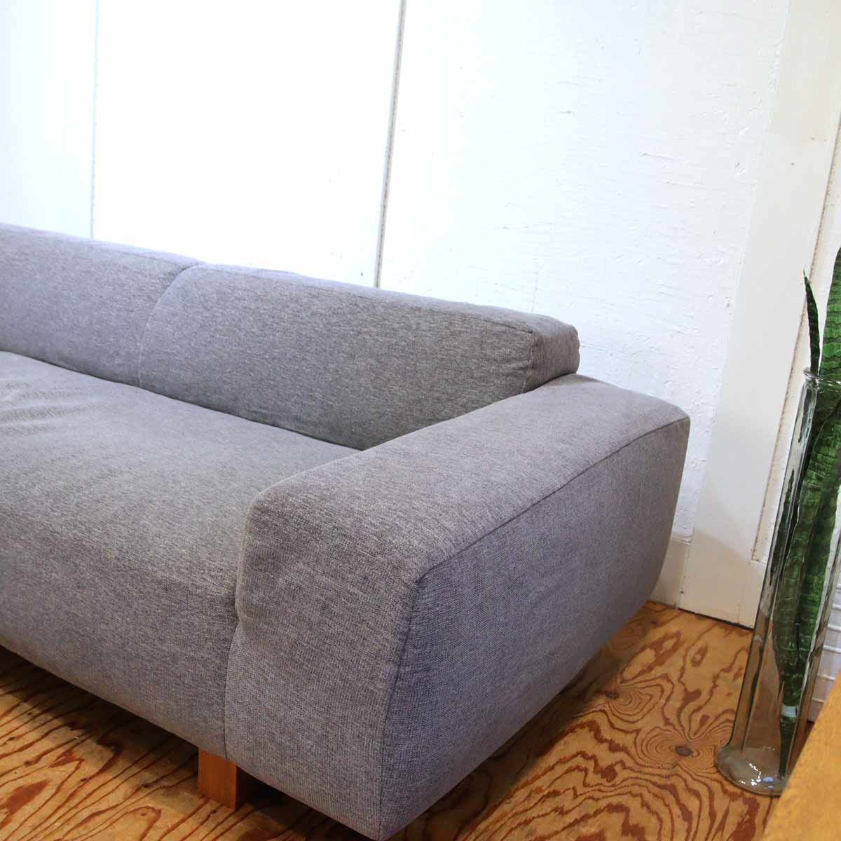 ノイエス / NOYES Decibel C4 ワイド 3人掛け 片ひじ ソファ 中古