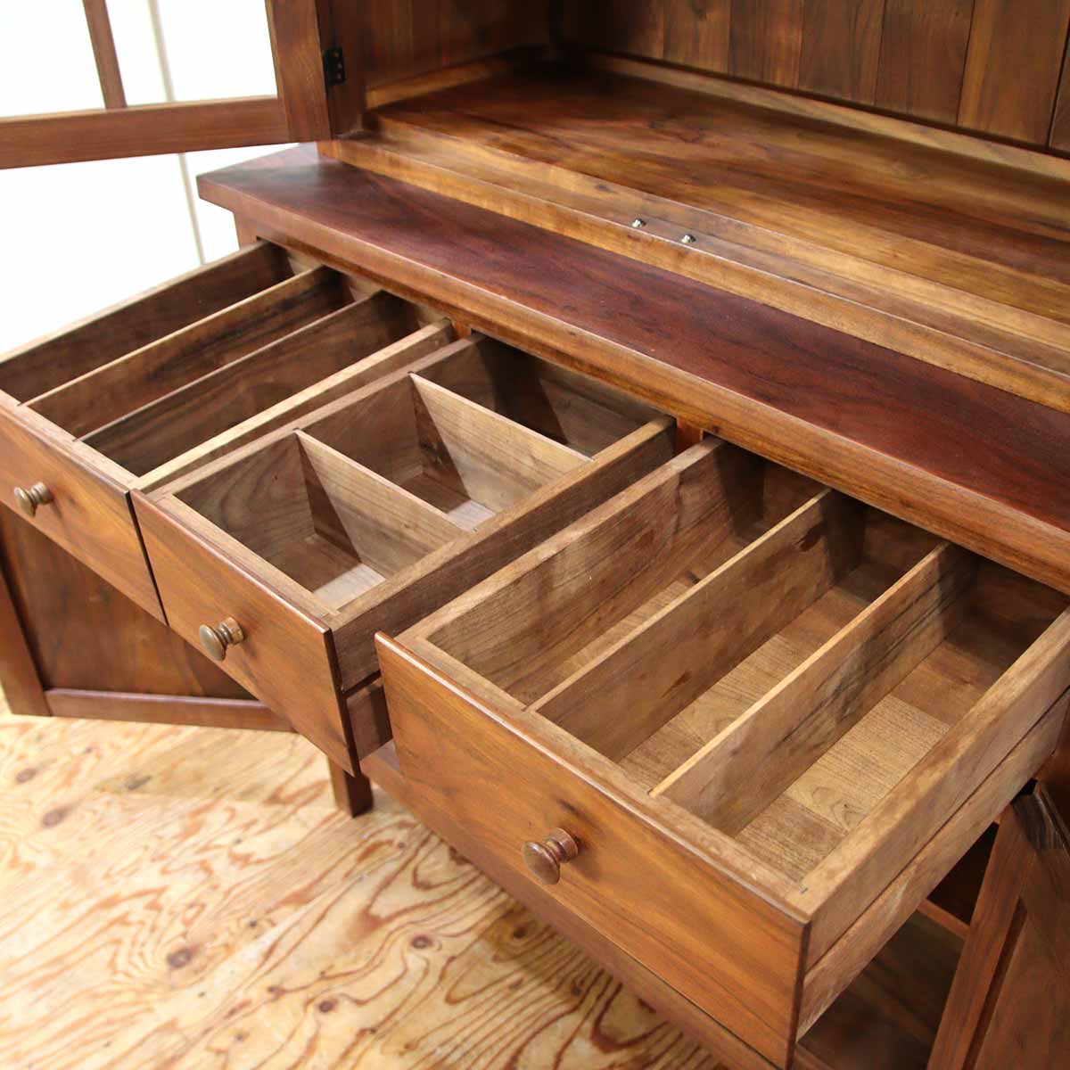 北の住まい設計社 ミッションカップボード S / MISSION CUPBOARD S カップボード 食器棚 ウォールナット 無垢材 中古