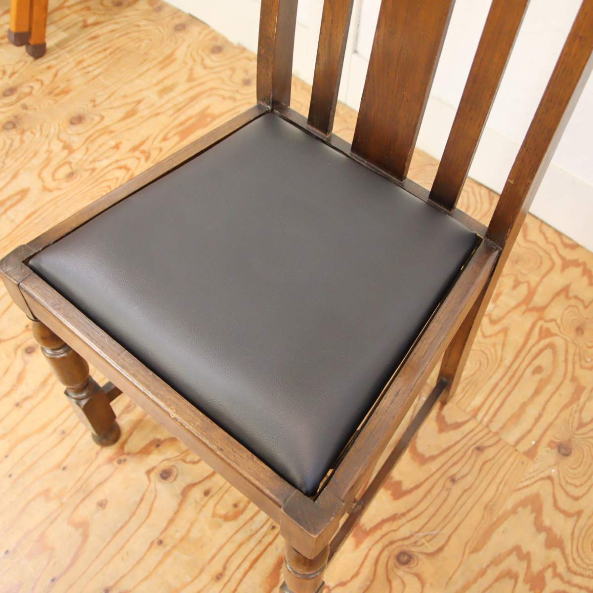 英国アンティーク ダイニングチェア【2】オーク材 木製チェア  張替えリペア済 ブラック