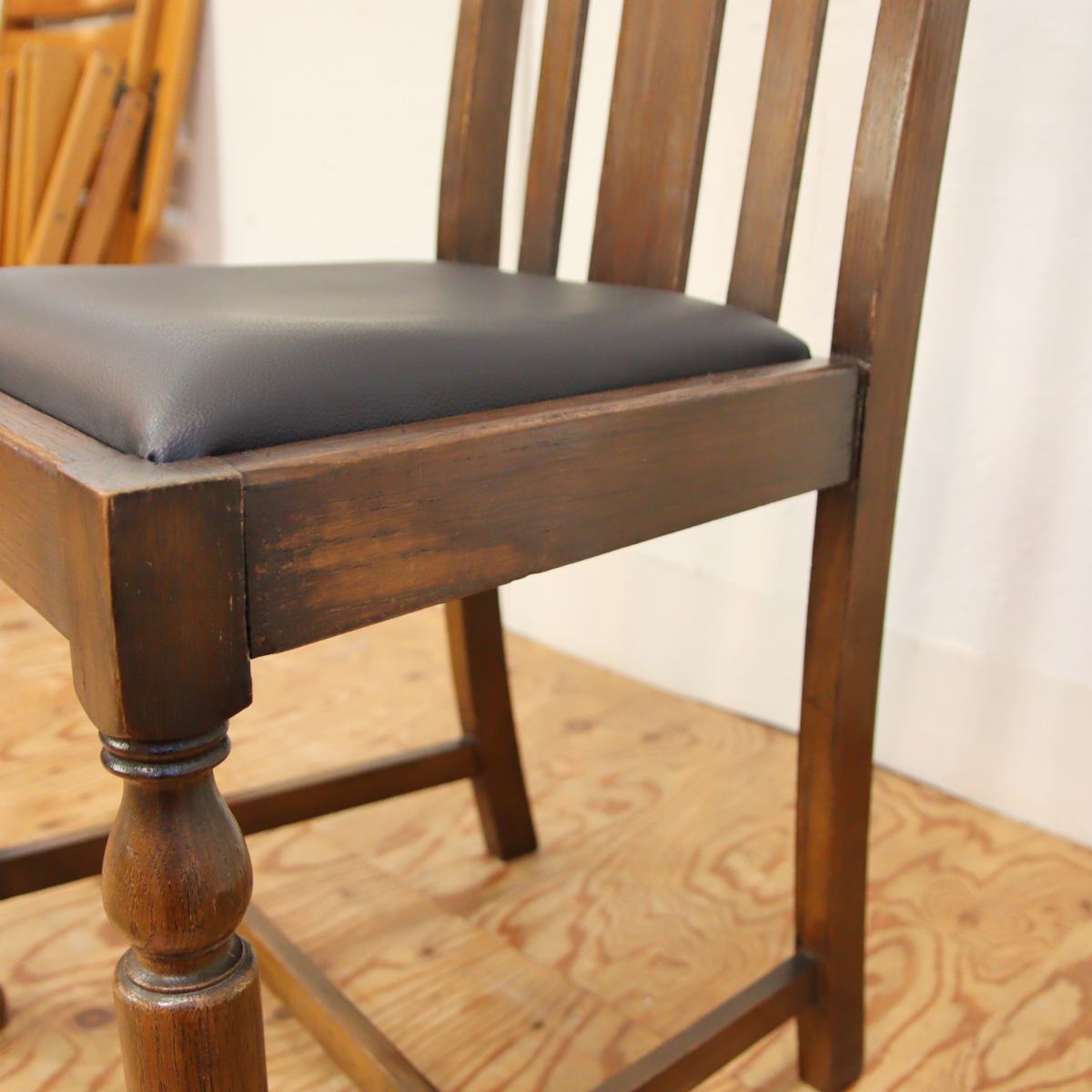 英国アンティーク ダイニングチェア【2】オーク材 木製チェア  張替えリペア済 ブラック