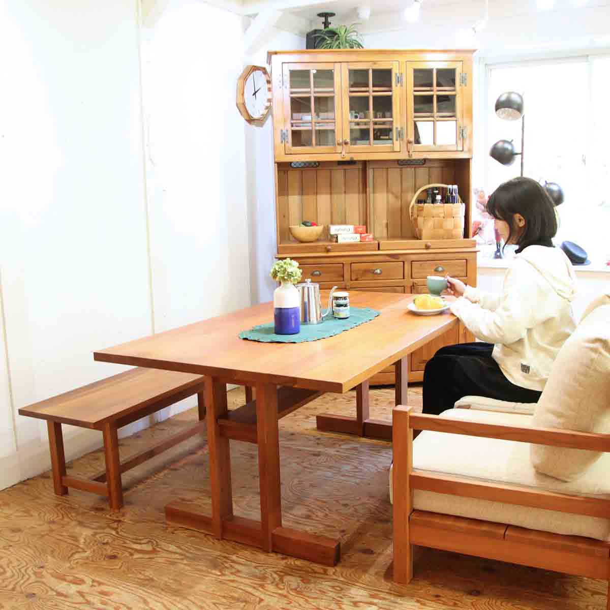 <i>動画</i>シャルドネ 柏木工 ドルチ / DOLCI ダイニングテーブル 高さ65 無垢材 中古