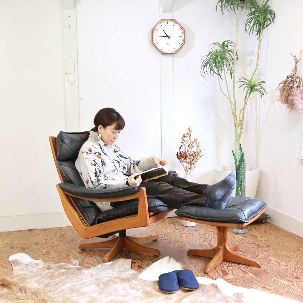 リードモブラー / LIED MOBLER リクライニングチェア &オットマン 本革張り 北欧 中古