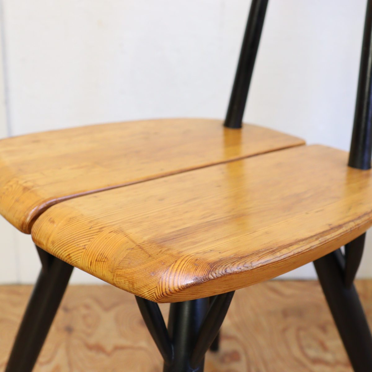 ラウカンプー / Laukaan Puu ピルッカチェア イルマリ・タピオヴォーラ フィンランド ヴィンテージ