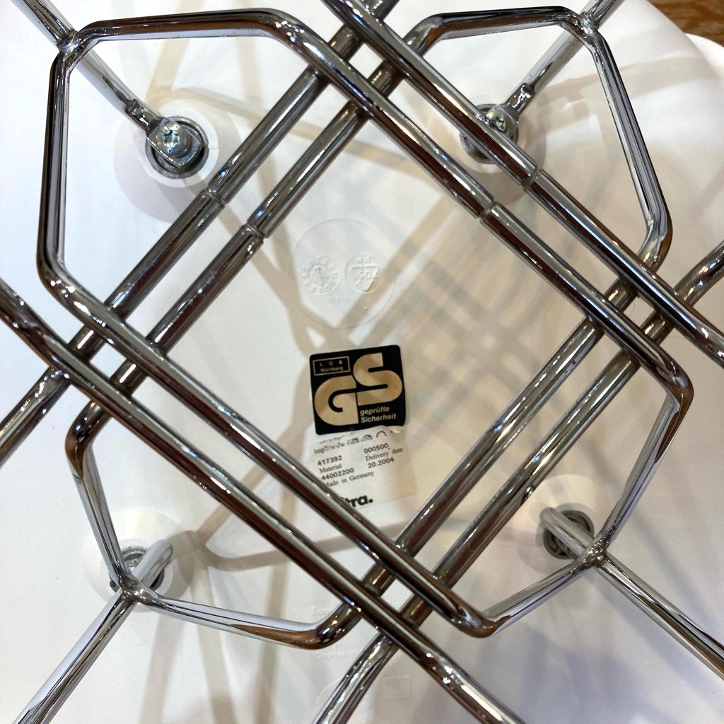 ハーマンミラー / Herman Miller ヴィトラ / Vitra サイドシェルチェア ホワイト エッフェルベース チャールズ&レイ・イームズ 中古