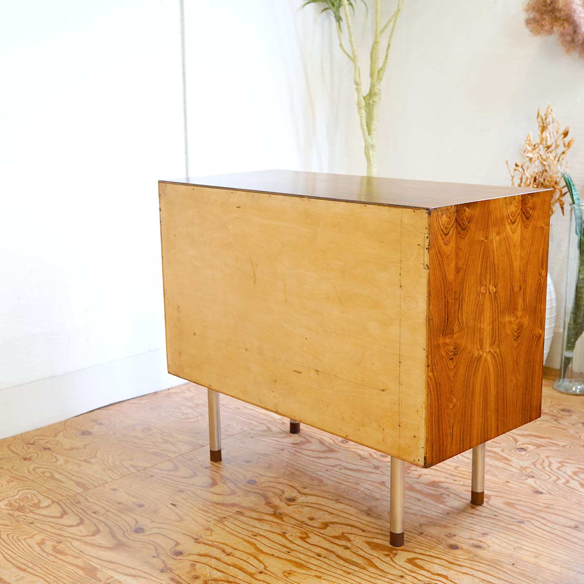 Feldballs Møbelfabrik キャビネット サイドボード タンブールドア 蛇腹扉 カイ・クリスチャンセン 北欧 ヴィンテージ