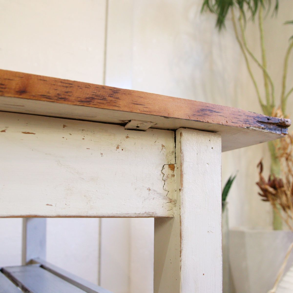 古いシャビーなワークデスク 作業台 ダイニングテーブル 無垢材  アンティーク