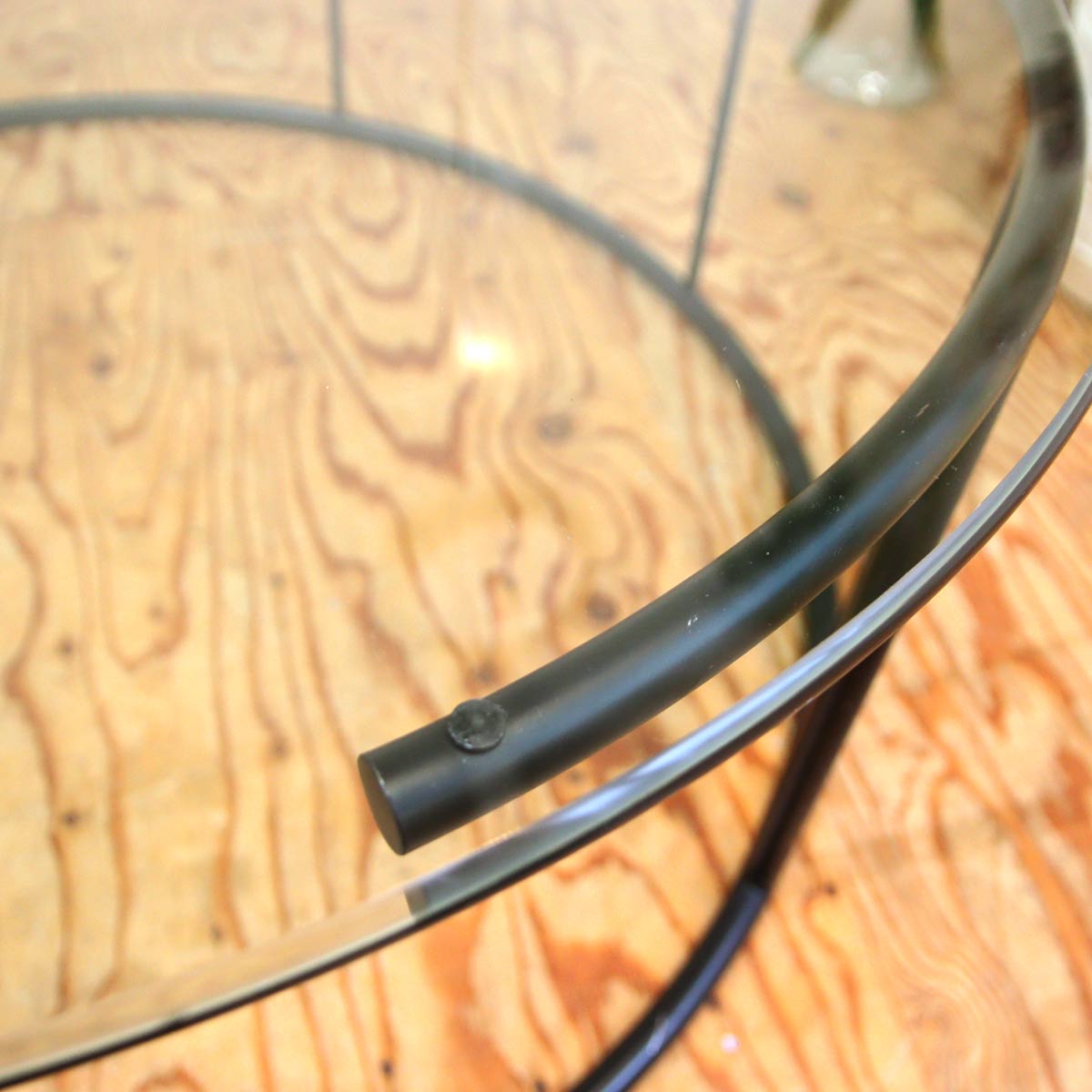 フクラ / HUKLA TMRB ガラスローテーブル L 円センターテーブル 中古