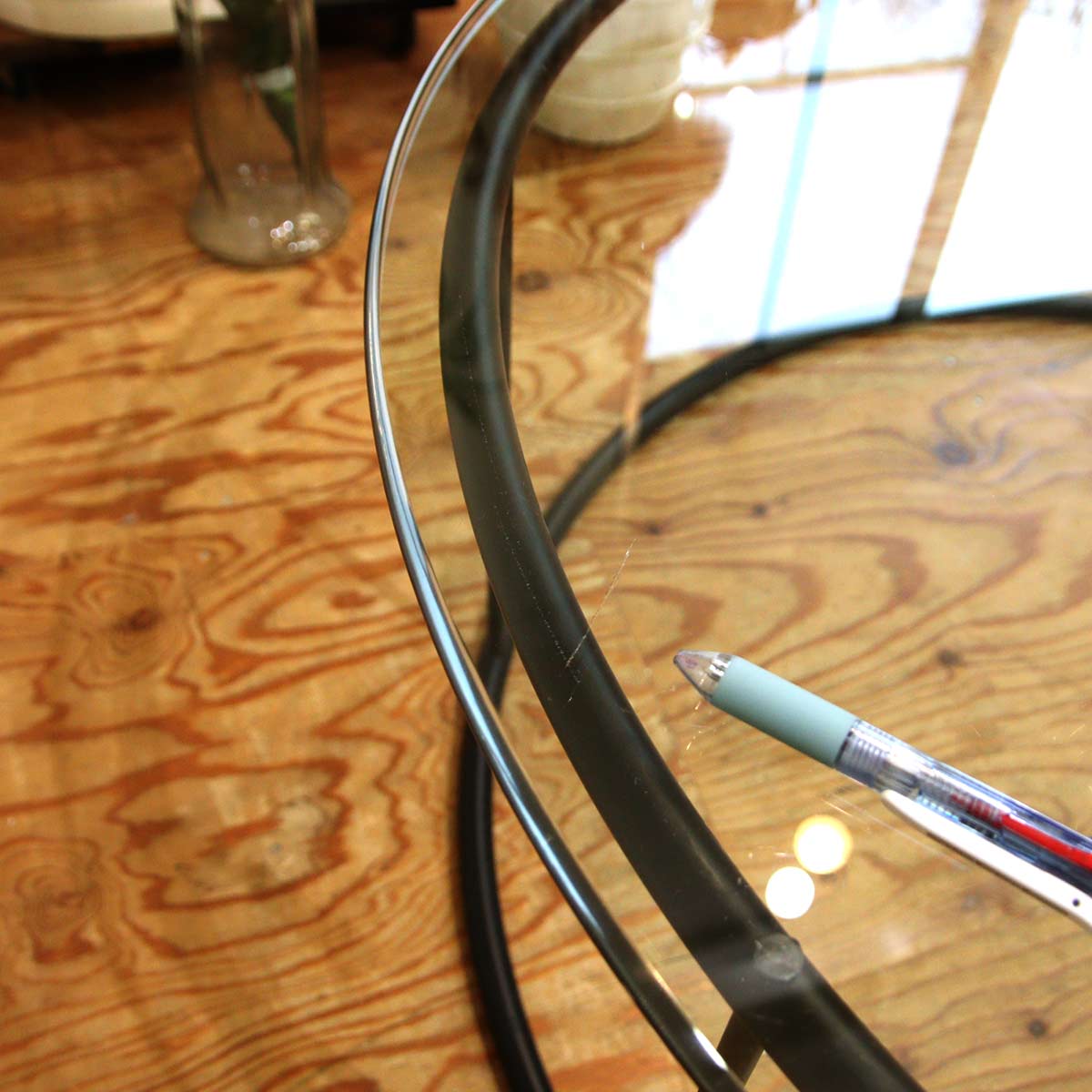 フクラ / HUKLA TMRB ガラスローテーブル L 円センターテーブル 中古