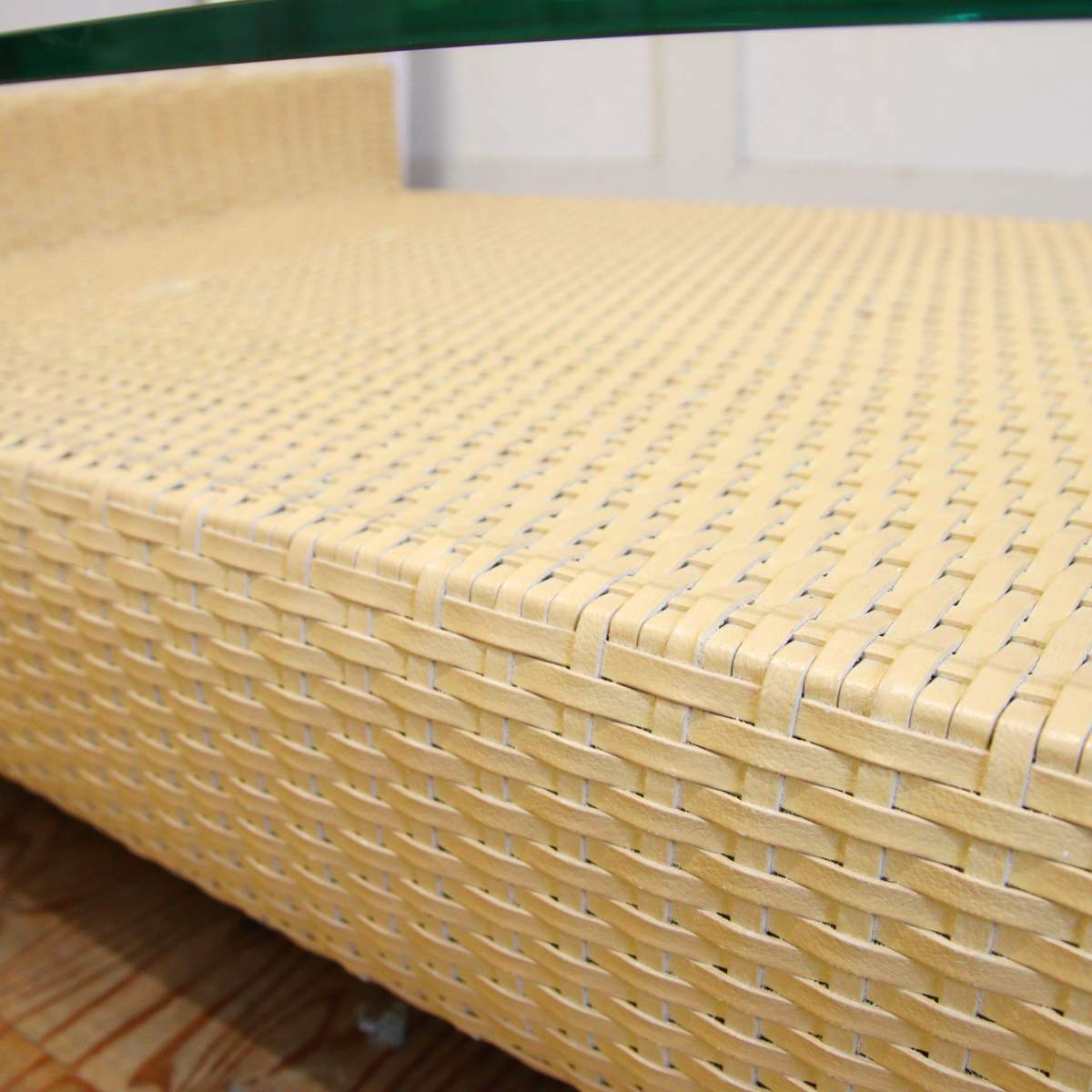 アルフレックス / arflex ホリデイズ ガラスローテーブル 水牛本革 中古